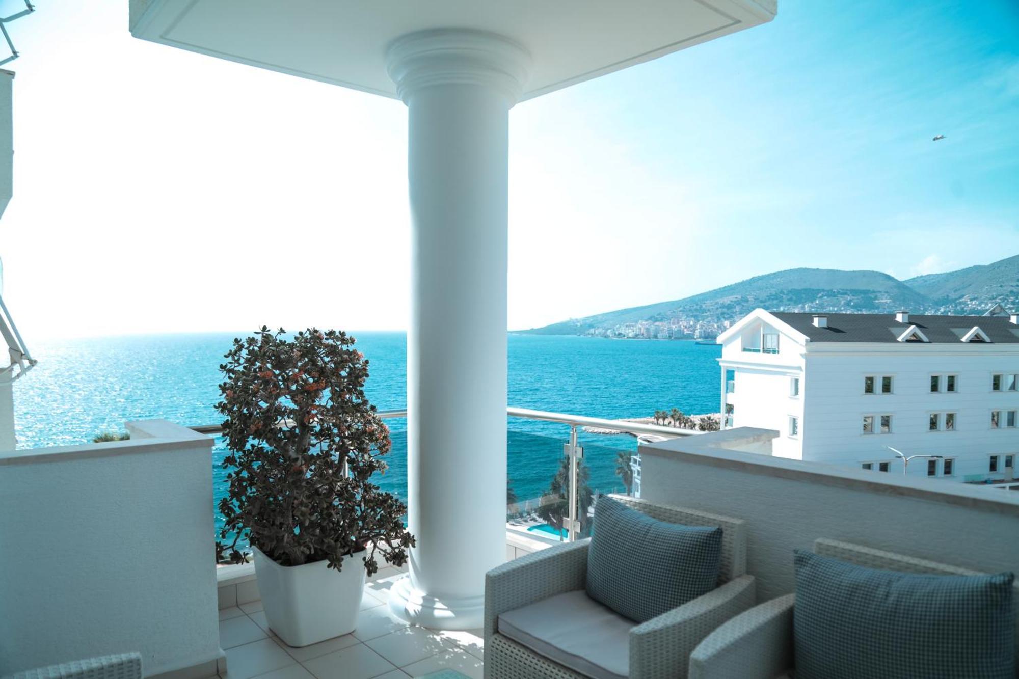 Limani Deluxe Apartments Sarande Bagian luar foto