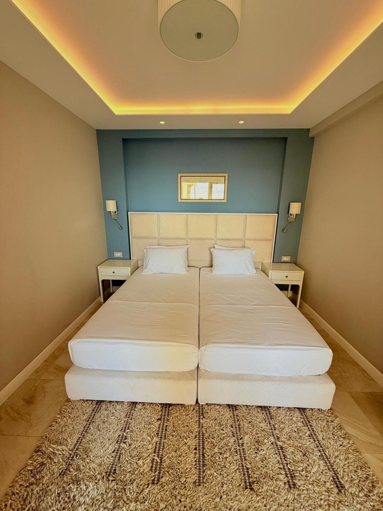 Limani Deluxe Apartments Sarande Bagian luar foto