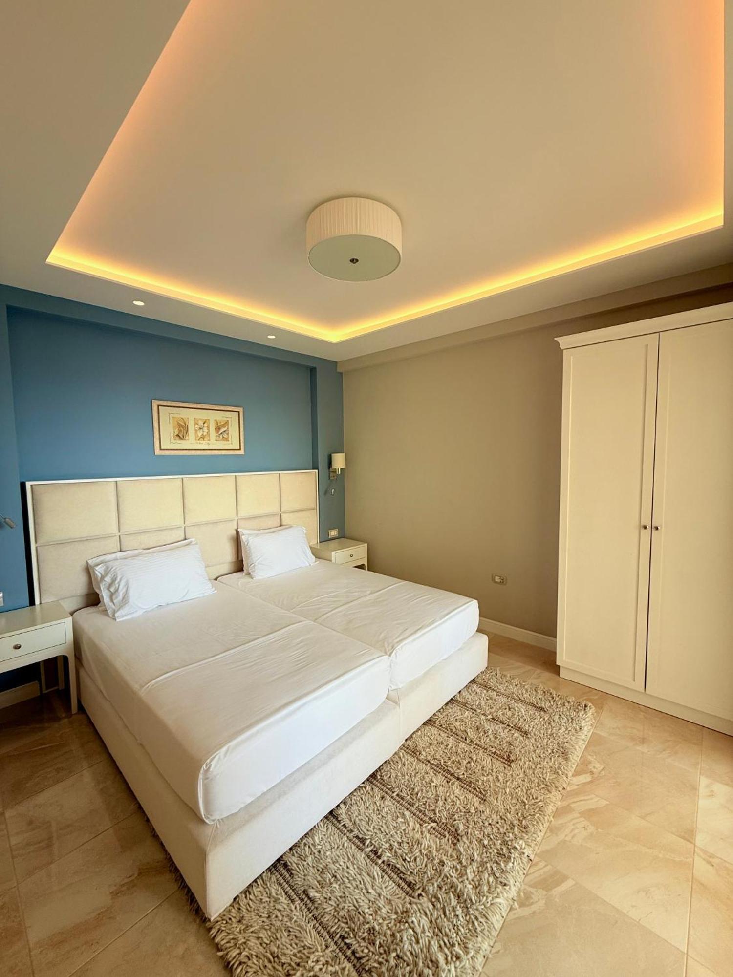 Limani Deluxe Apartments Sarande Bagian luar foto