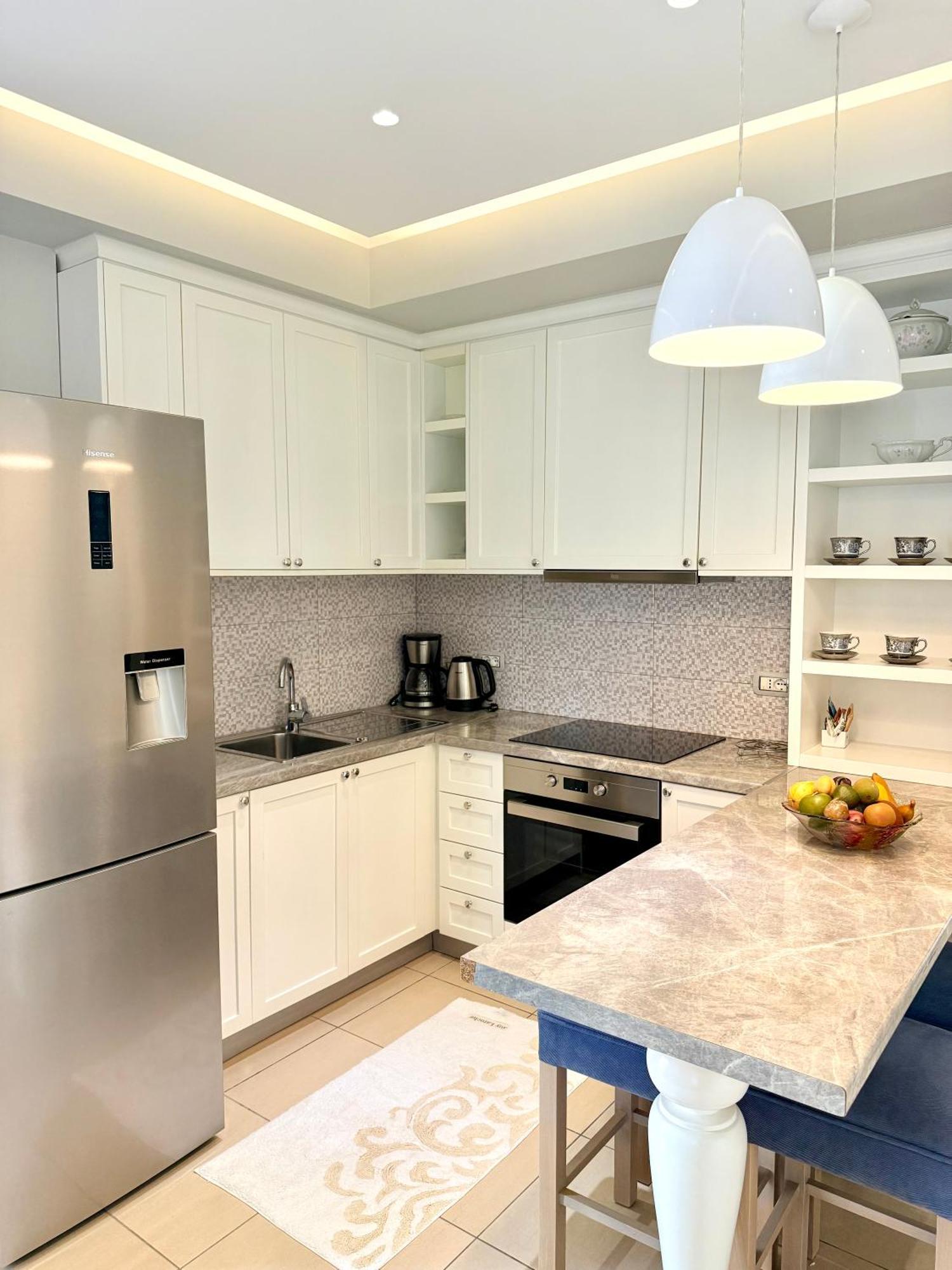 Limani Deluxe Apartments Sarande Bagian luar foto