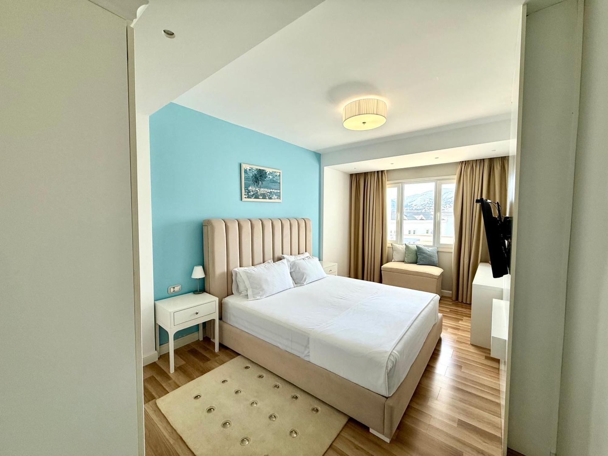 Limani Deluxe Apartments Sarande Bagian luar foto