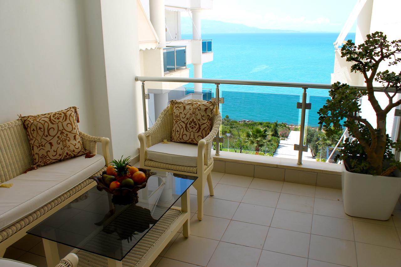 Limani Deluxe Apartments Sarande Bagian luar foto